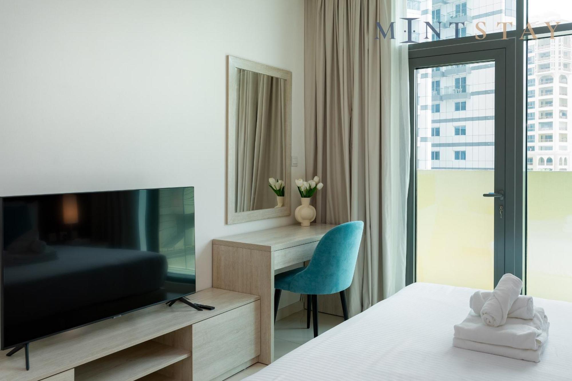Seven Palm, Palm Jumeirah - Mint Stay Dubai Luaran gambar