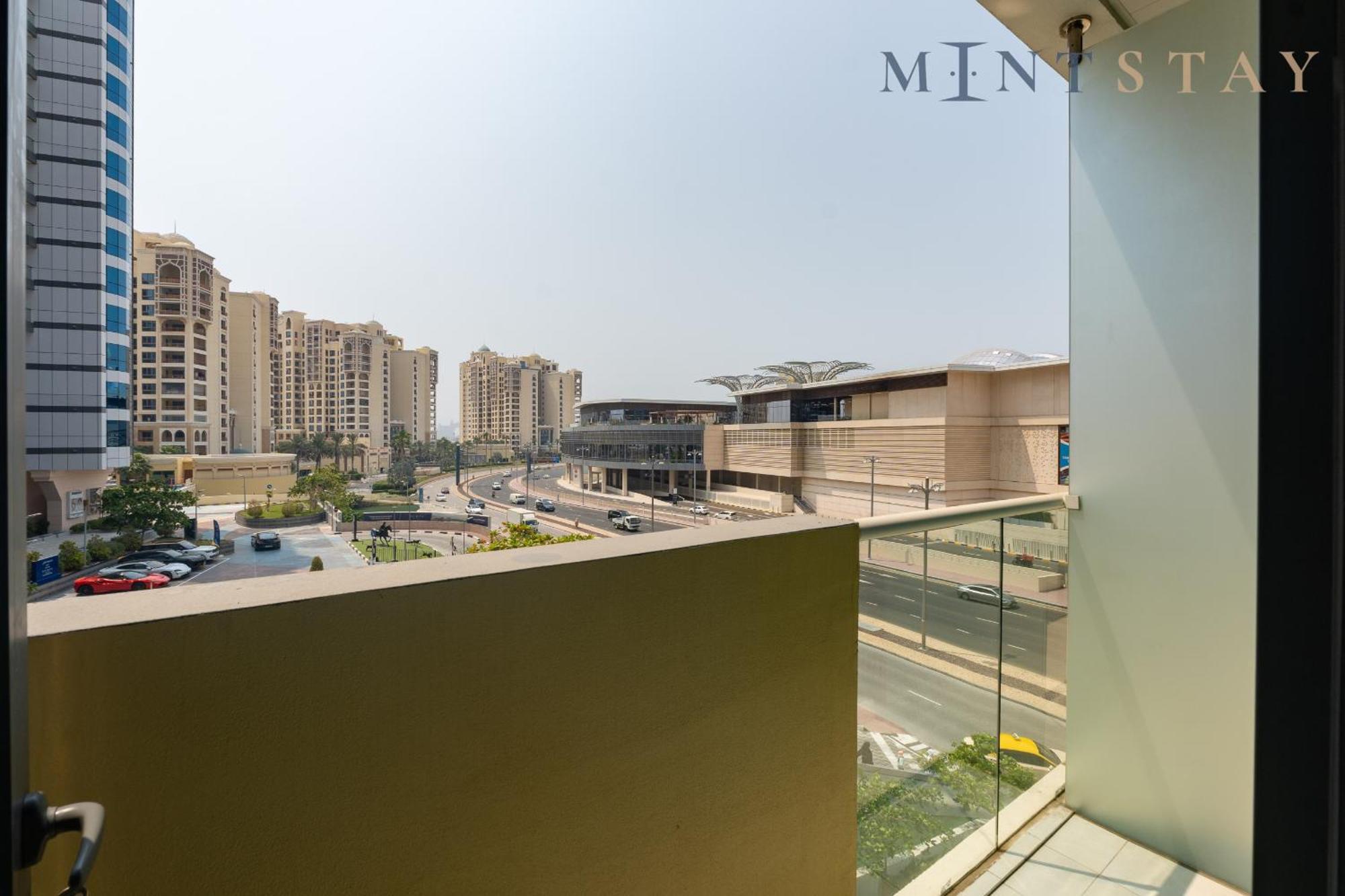 Seven Palm, Palm Jumeirah - Mint Stay Dubai Luaran gambar