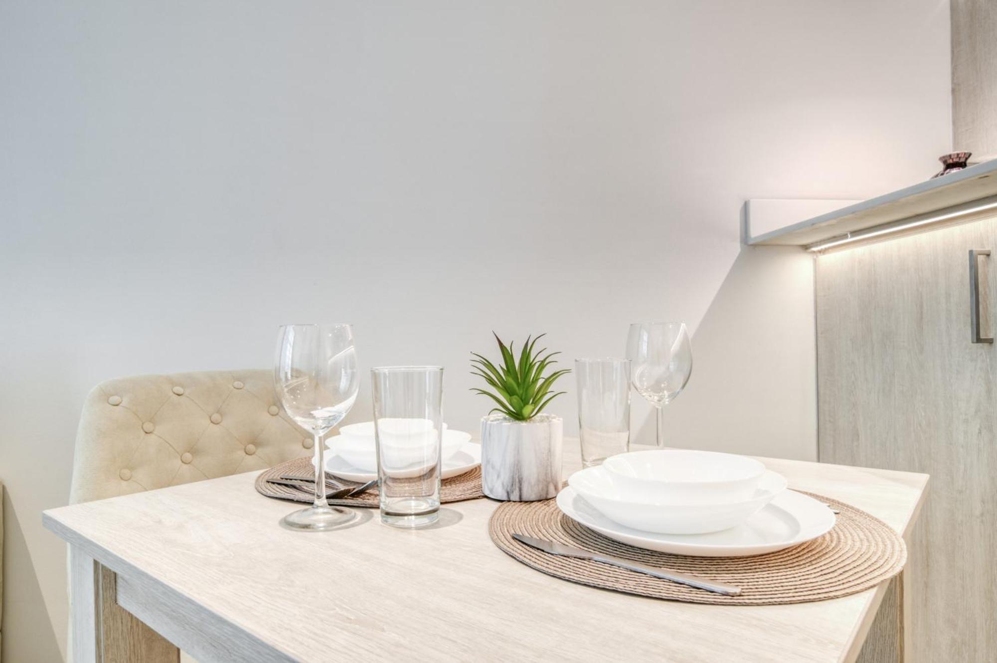 Seven Palm, Palm Jumeirah - Mint Stay Dubai Luaran gambar