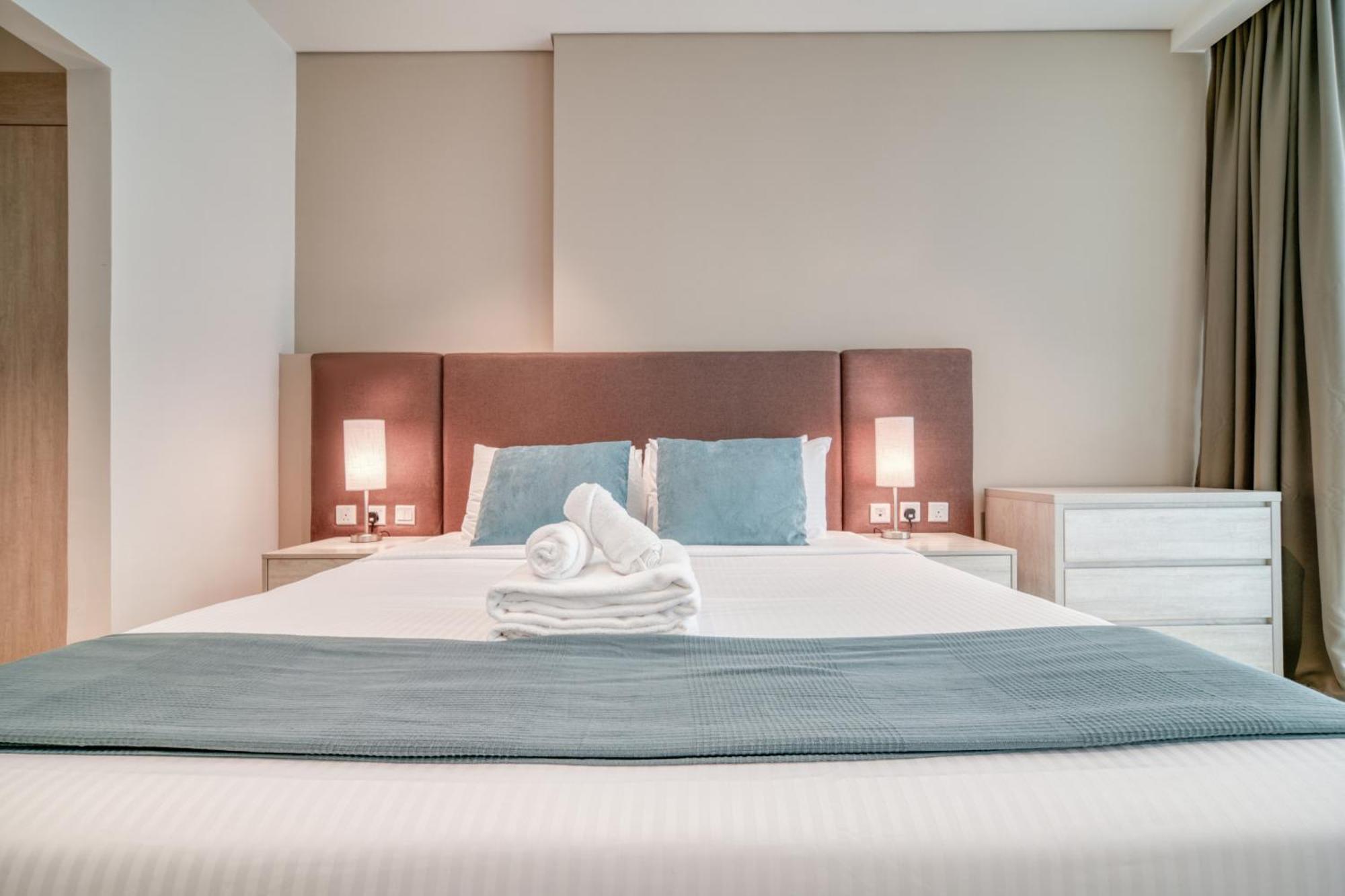 Seven Palm, Palm Jumeirah - Mint Stay Dubai Luaran gambar